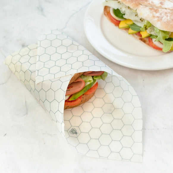 Plastikfri og bæredygtig bivoks wrap – ideel til sandwiches, frugt, skåle og madopbevaring.