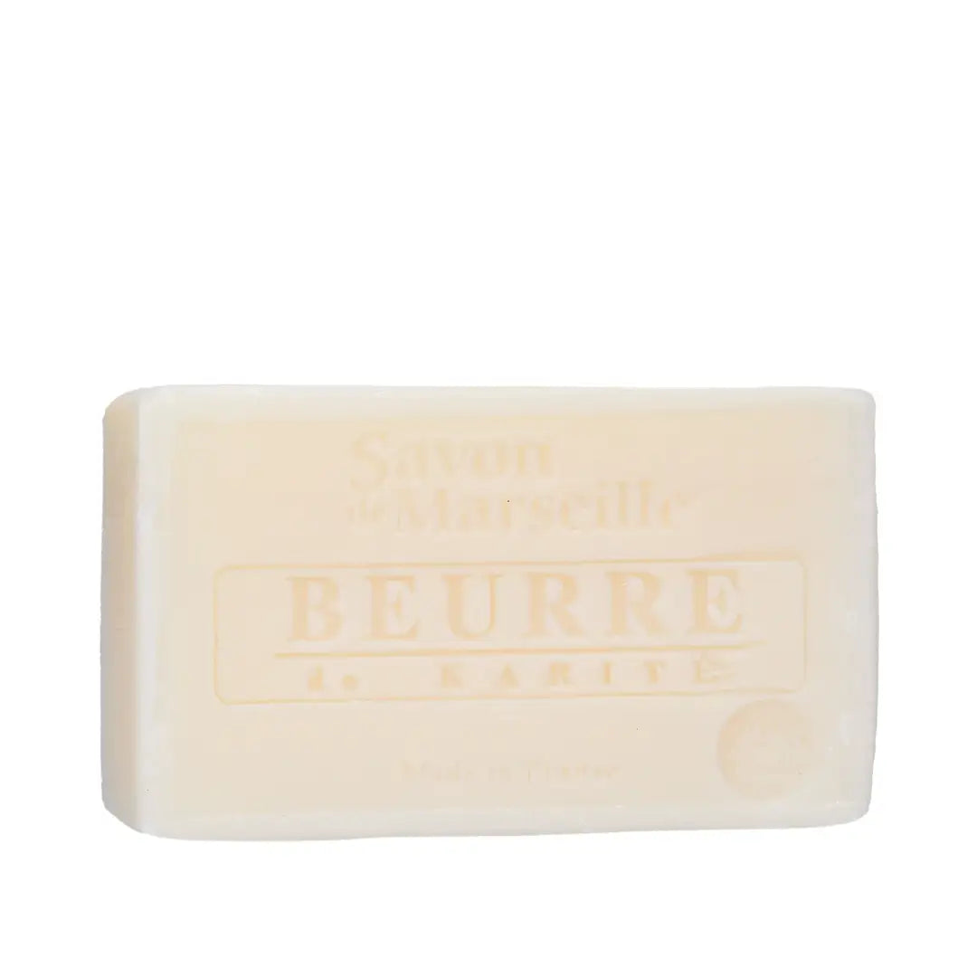 Savon de Marseille Shea butter sæben giver dig en nærende, luksuriøs og naturlig plejeoplevelse – hver eneste dag.