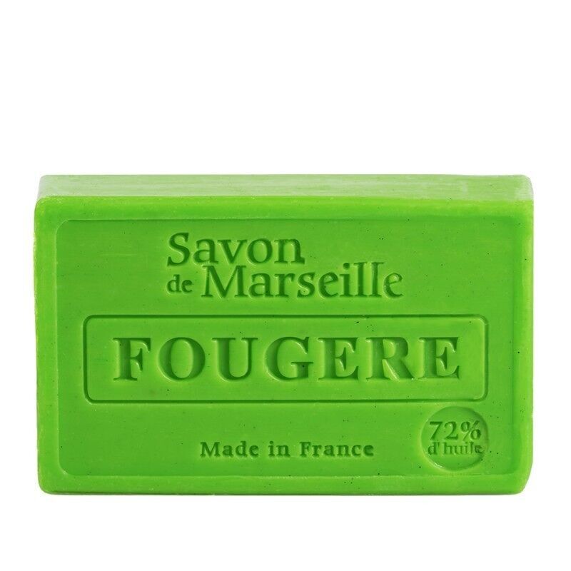 Savon de Marseille sæben med bregner giver dig en frisk, naturlig og harmonisk plejeoplevelse – perfekt til hele familien og til brug hver eneste dag.
