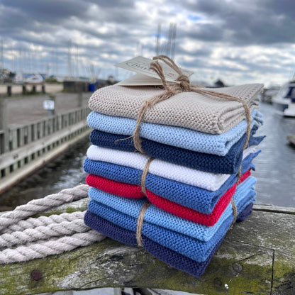 Gør dit hjem grønnere med Solwang Designs bæredygtige og funktionelle karklude. Køb nu og oplev kvalitet, der både er praktisk og miljøvenlig!