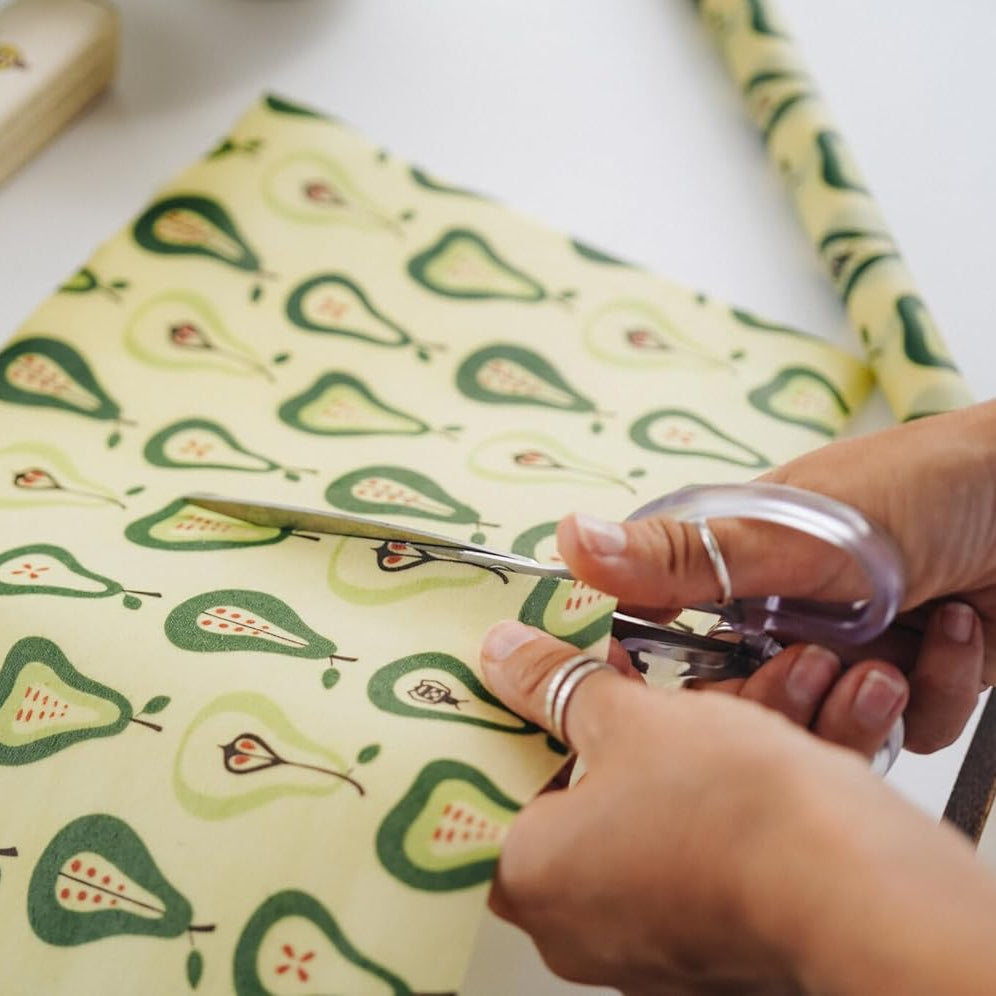 Skær selv til – stor bivoks wrap rulle i økologisk bomuld, perfekt til madopbevaring uden plastik.