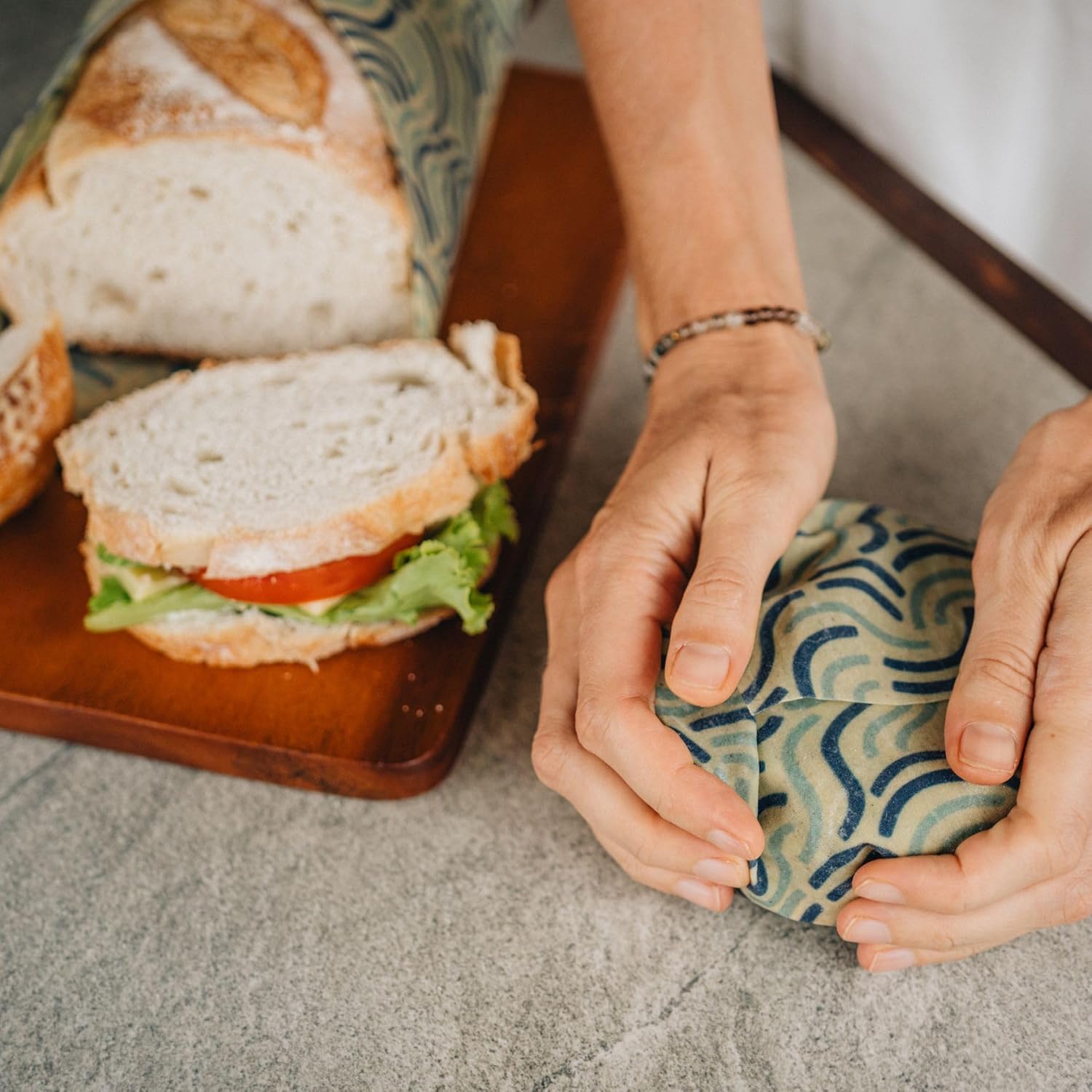 Plastikfri bivoks wraps i 3 størrelser – et bæredygtigt alternativ til plastfolie og stanniol.
