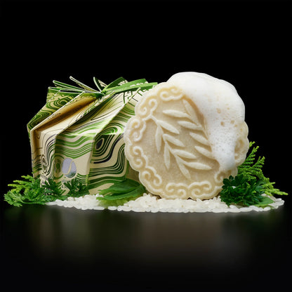Dybderensende &amp; styrkende shampoo bar med Rice Water, Tea Tree &amp; Mint – perfekt til fedtet hår og hovedbund.