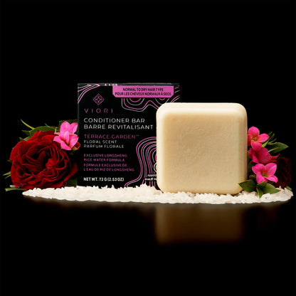 Naturlig conditioner bar med Longsheng Rice Water og grønne urte-noter – styrker, fugter og giver silkeblødt hår med naturlig glans.
