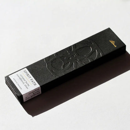 En blid, hellig røgelse i sandeltræ – skabt til meditation, ritualer og indre ro.