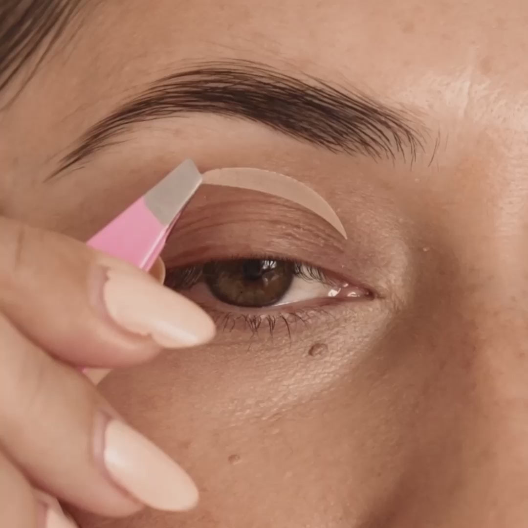 Apricot Eyelid Lifting Tapes – diskrete strips, der giver øjenlåget en øjeblikkelig løftende effekt for et friskere og mere åbent blik