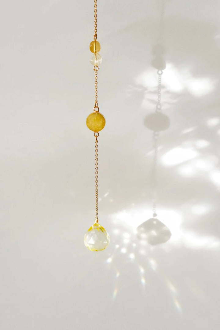 Krystal uro og Suncatcher - Rå Citrin og gul Kvarts Krystal - Guld belagt kæde - 17cm