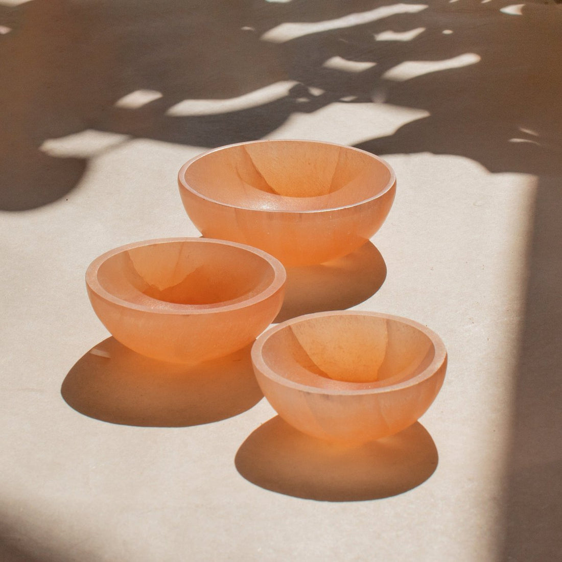 Selenit Skål, Rund - Pink Selenit krystal