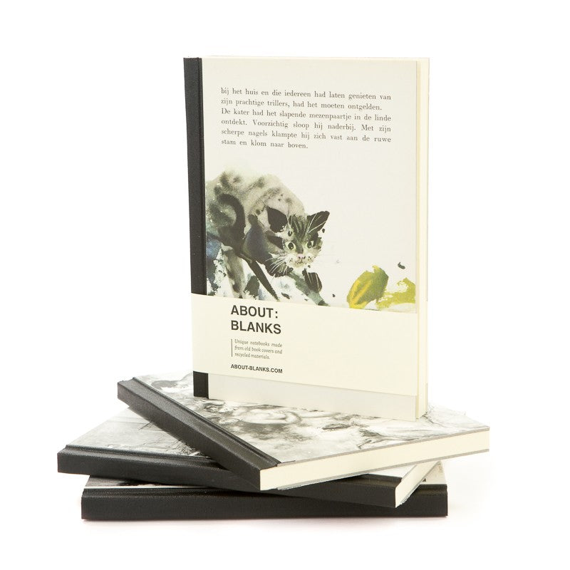 About Blanks Notesbog af Recycled gamle bøger - A5