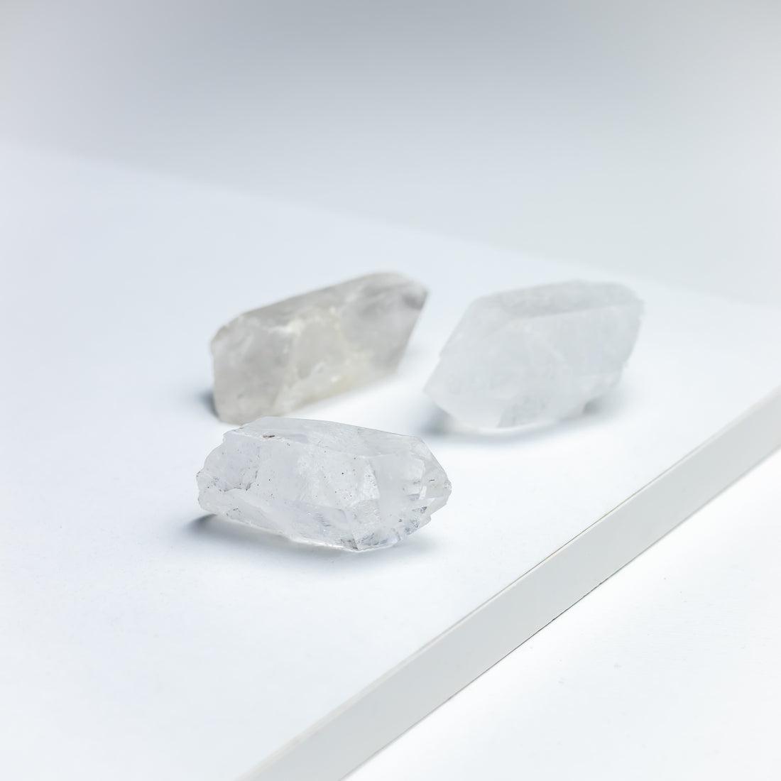 Bjergkrystal rå sten | Ubehandlet krystal til healing, energi & klarhed