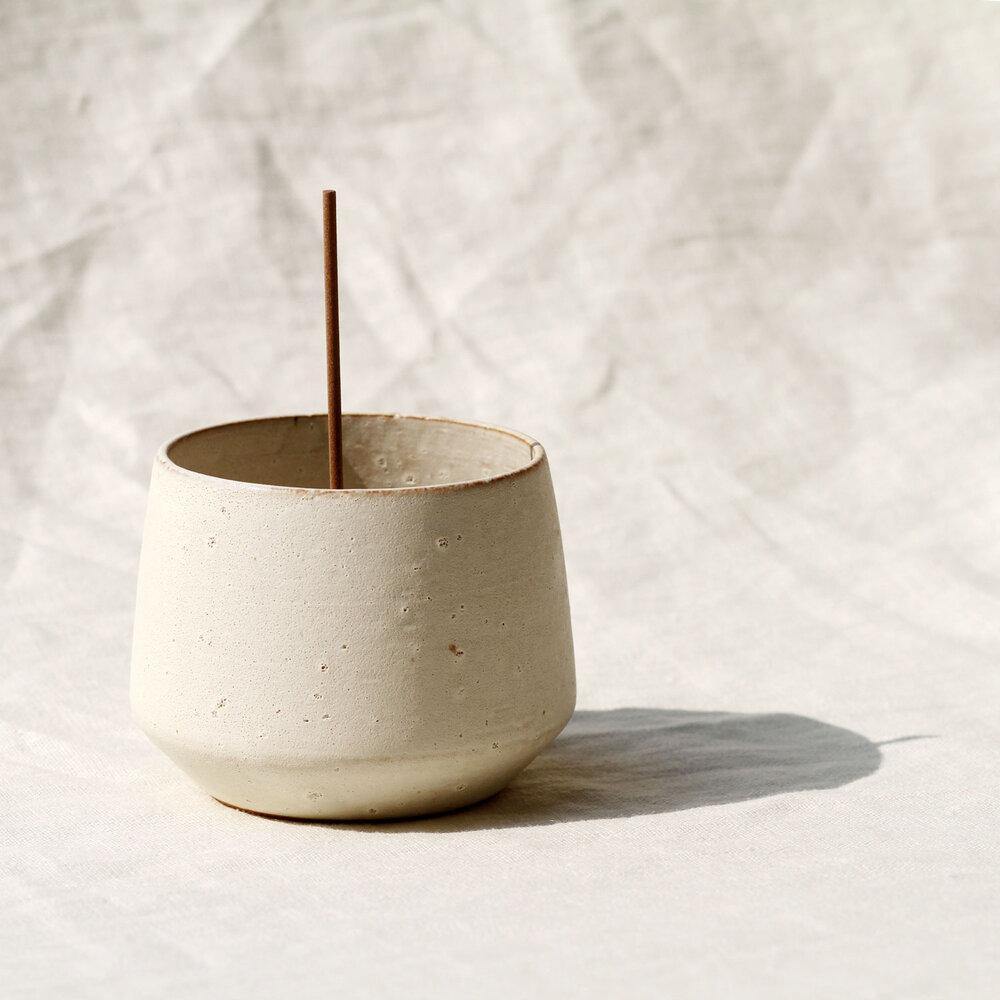 WABI SABI SKÅL &amp; RØGELSESHOLDER - IVORY STENTØJ - UME COLLECTION