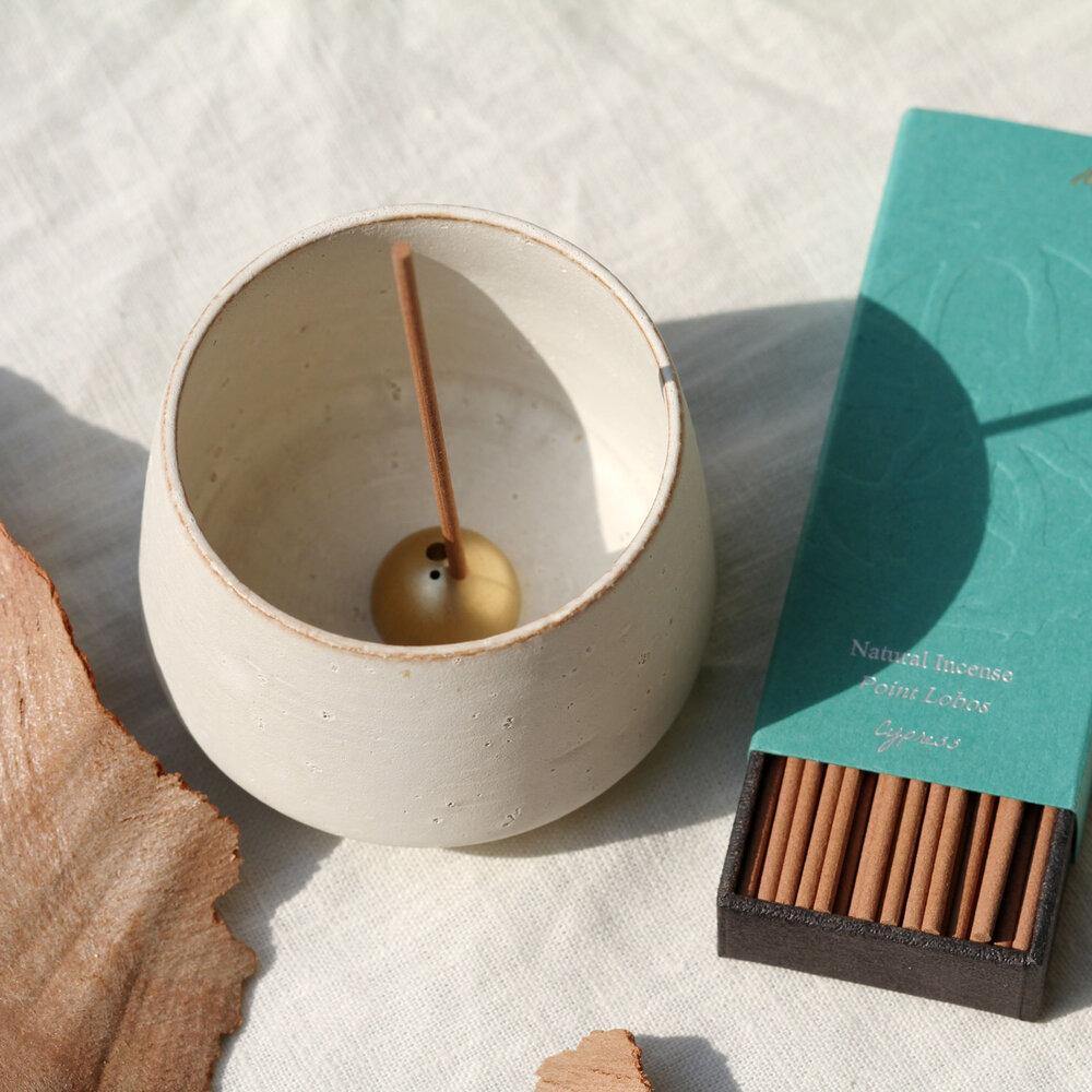 WABI SABI SKÅL &amp; RØGELSESHOLDER - IVORY STENTØJ - UME COLLECTION